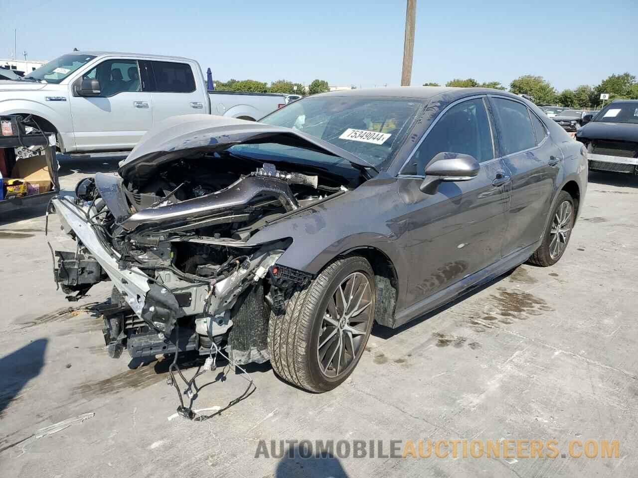 4T1G11AK9RU263445 TOYOTA CAMRY 2024