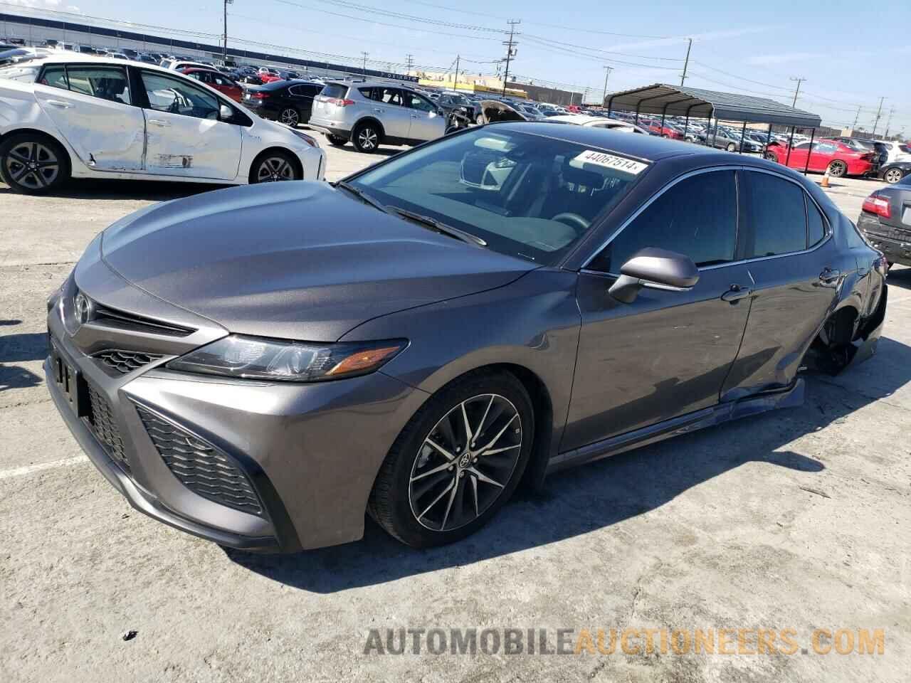 4T1G11AK9RU842564 TOYOTA CAMRY 2024