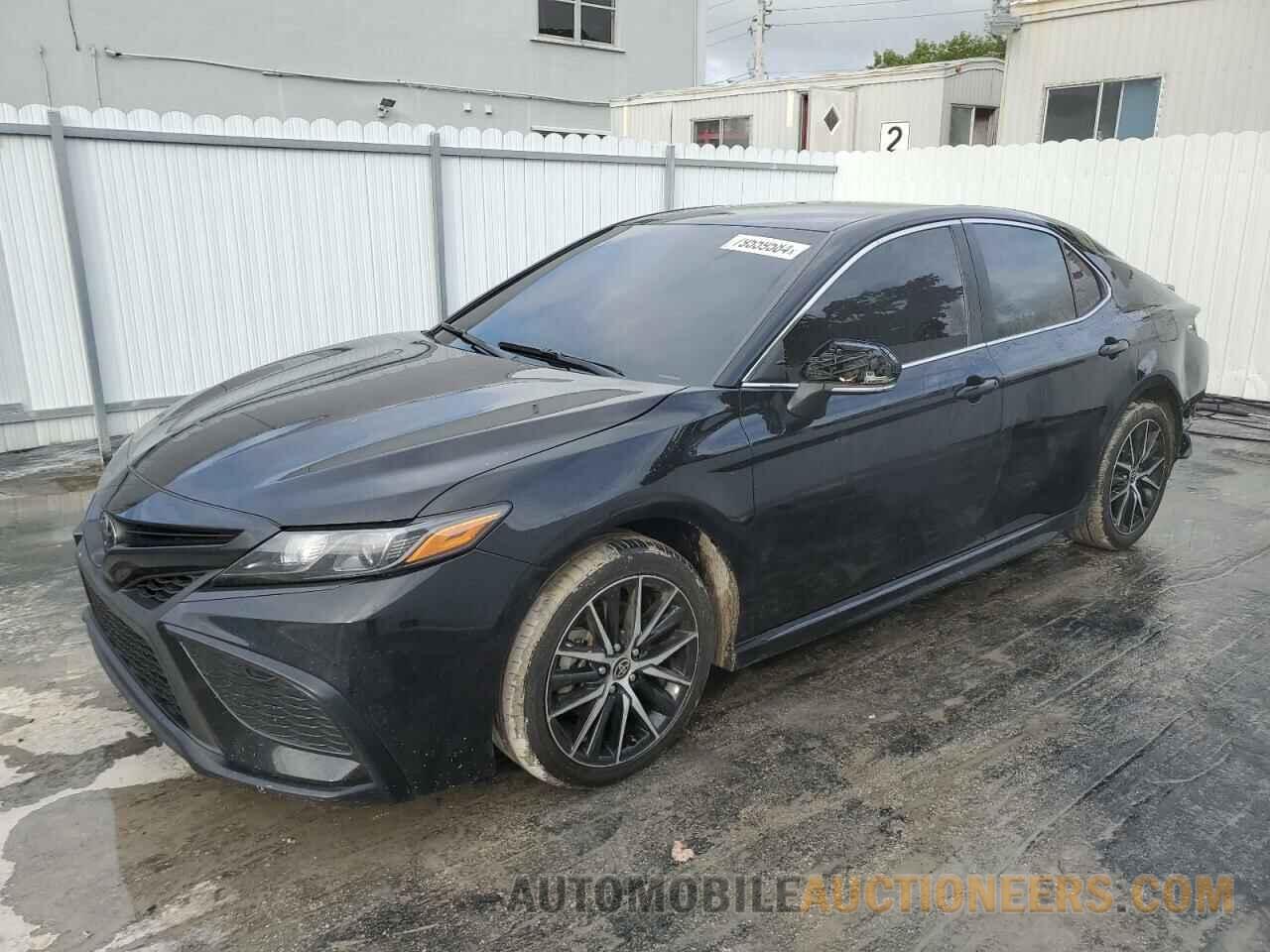 4T1G11AK9RU852544 TOYOTA CAMRY 2024