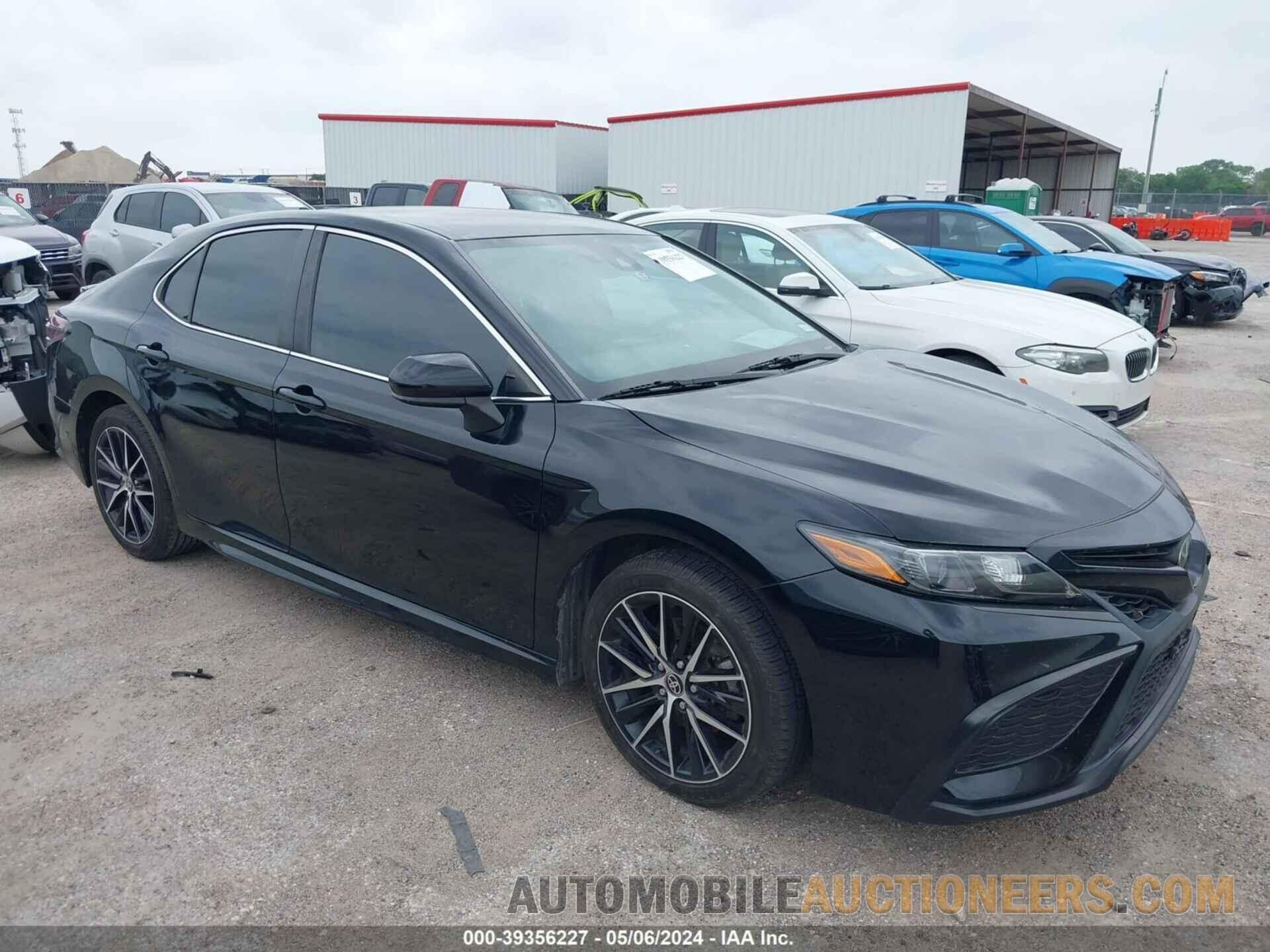 4T1G11AKXMU411188 TOYOTA CAMRY 2021