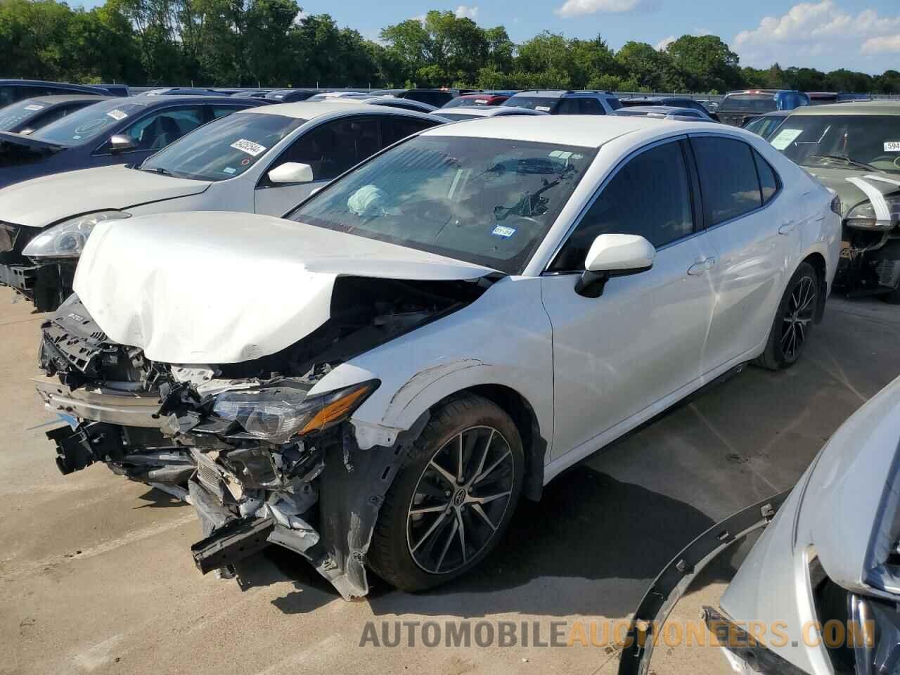 4T1G11AKXMU421249 TOYOTA CAMRY 2021