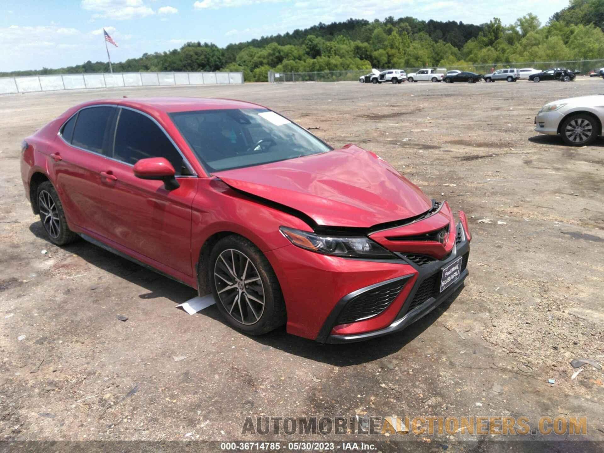 4T1G11AKXMU428413 TOYOTA CAMRY 2021