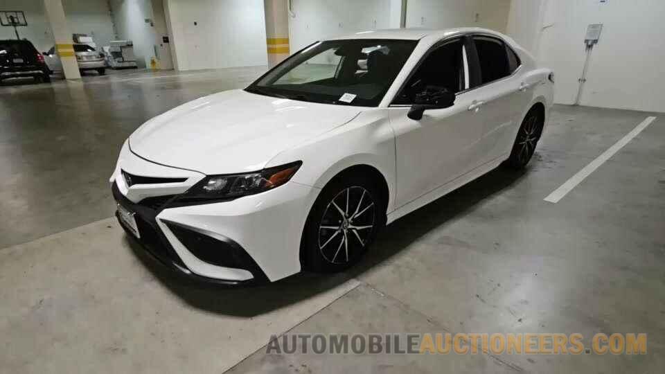 4T1G11AKXMU430470 Toyota Camry 2021