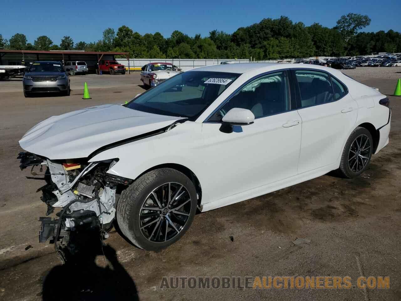 4T1G11AKXMU465395 TOYOTA CAMRY 2021