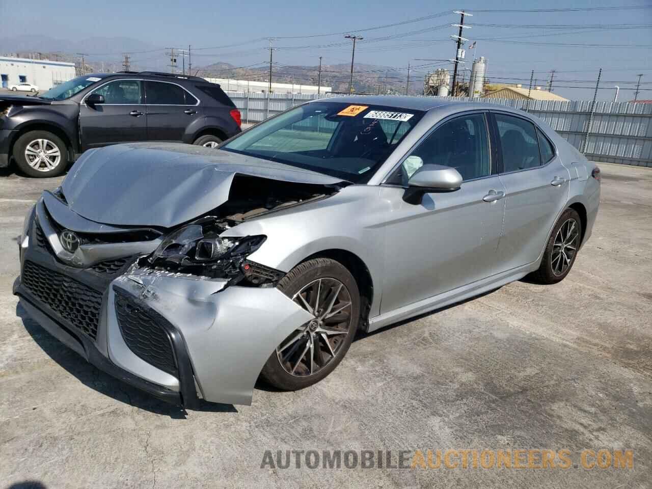 4T1G11AKXMU465767 TOYOTA CAMRY 2021