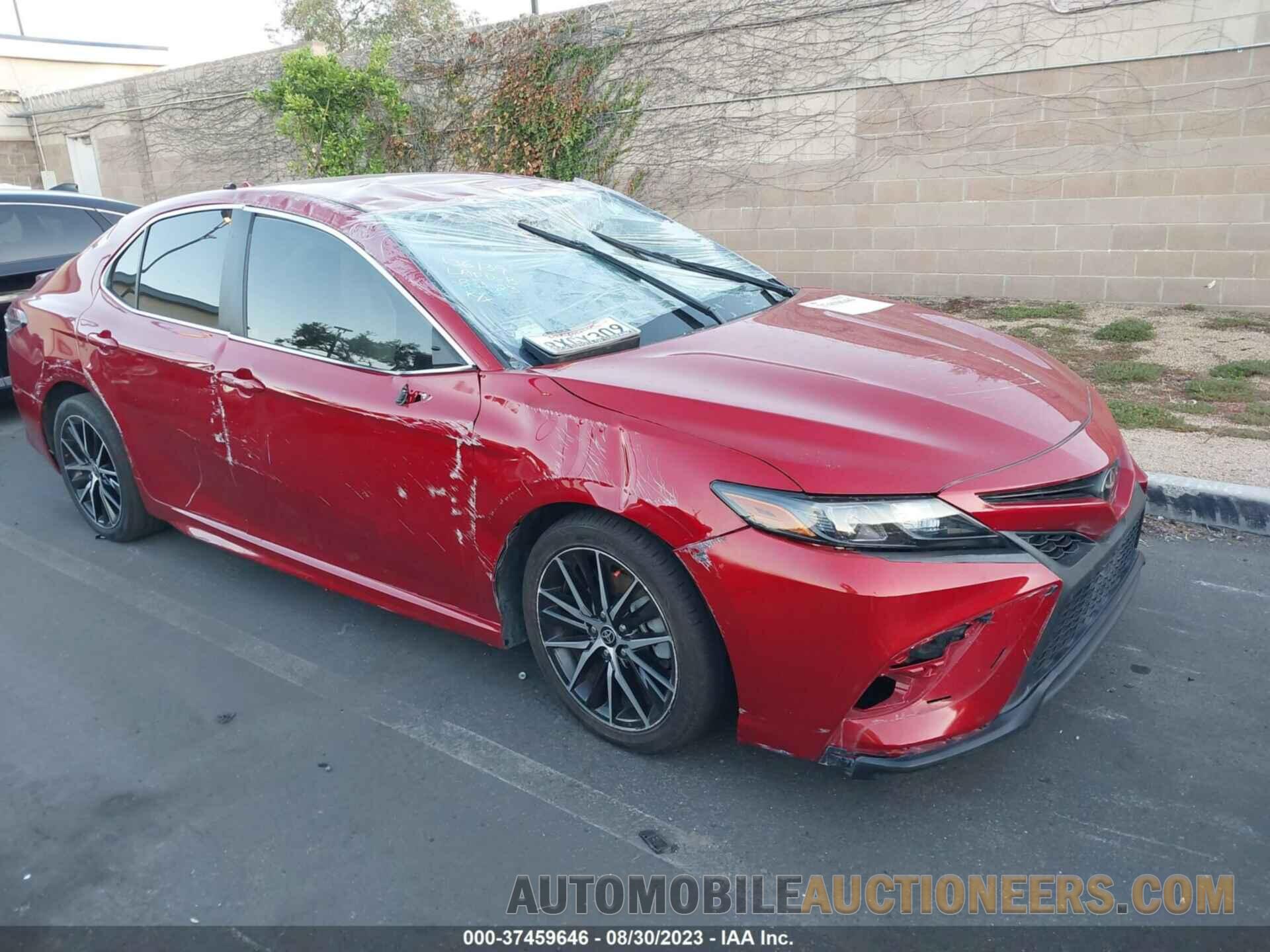 4T1G11AKXMU472086 TOYOTA CAMRY 2021