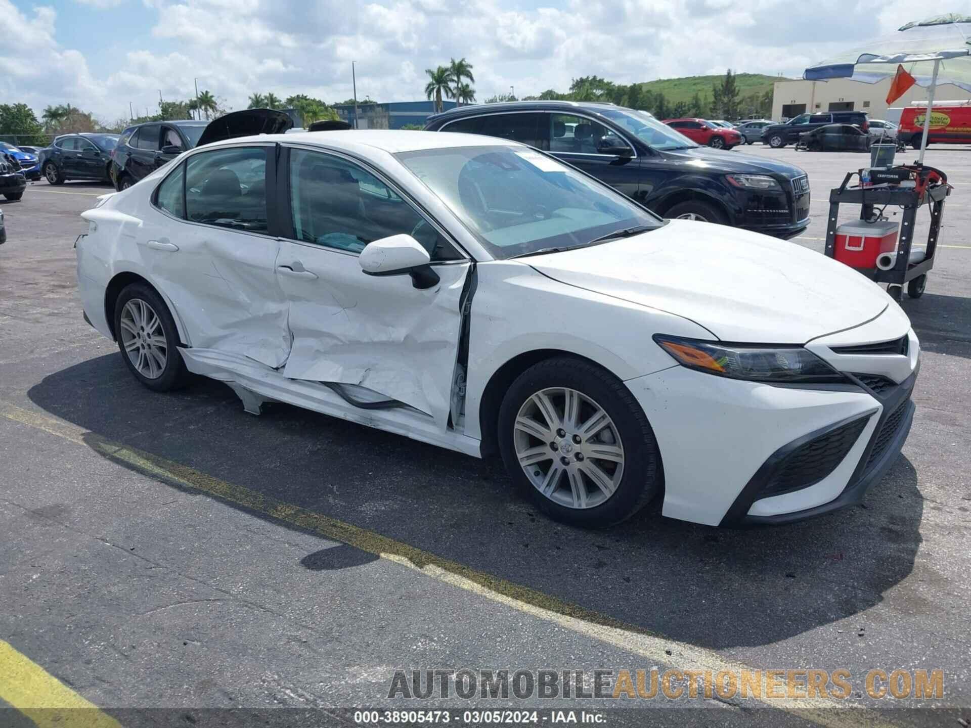 4T1G11AKXMU488711 TOYOTA CAMRY 2021