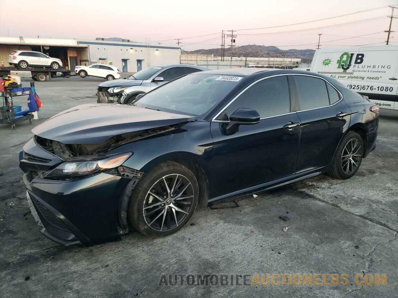 4T1G11AKXMU520086 TOYOTA CAMRY 2021