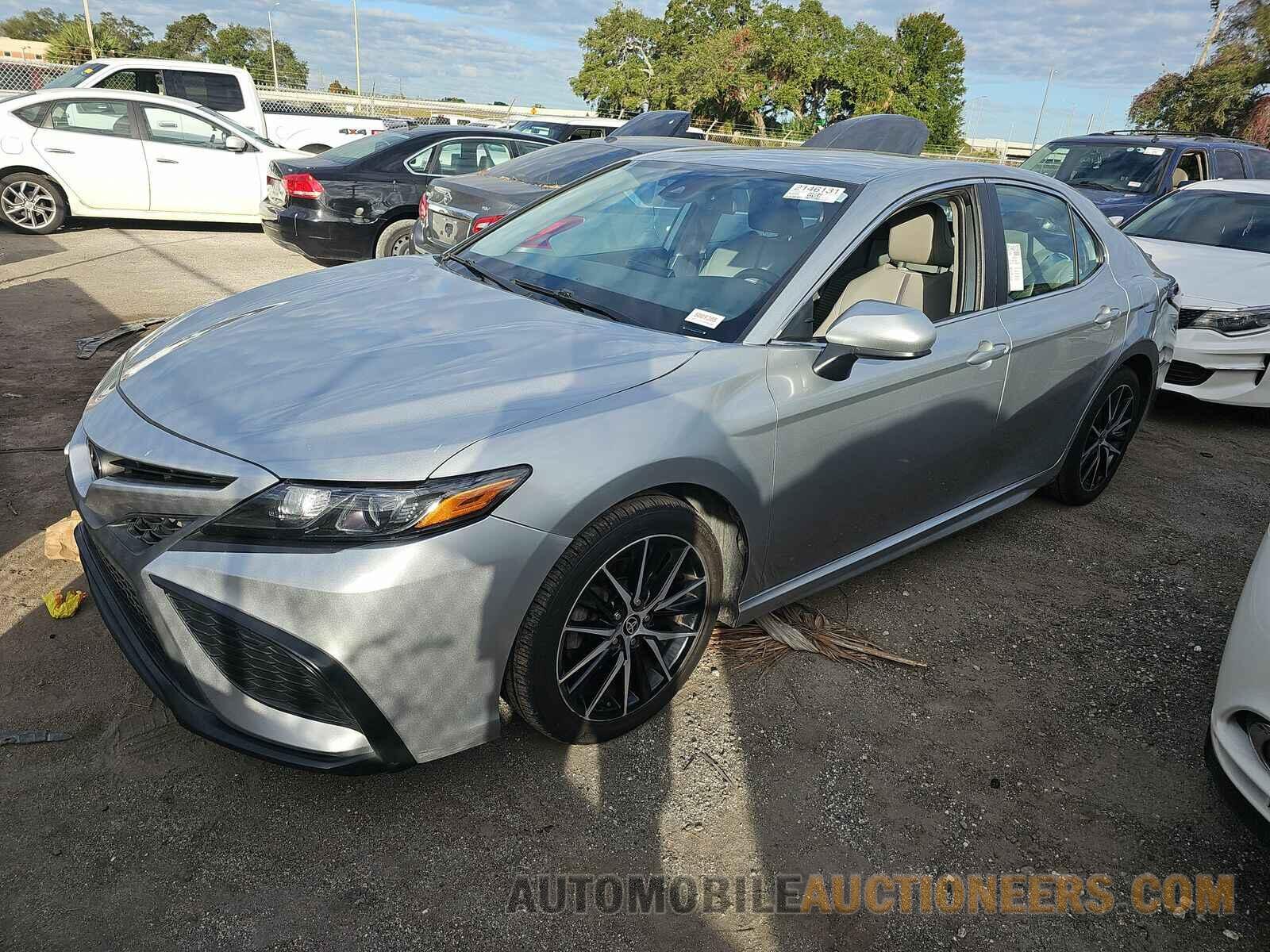 4T1G11AKXMU521741 Toyota Camry 2021