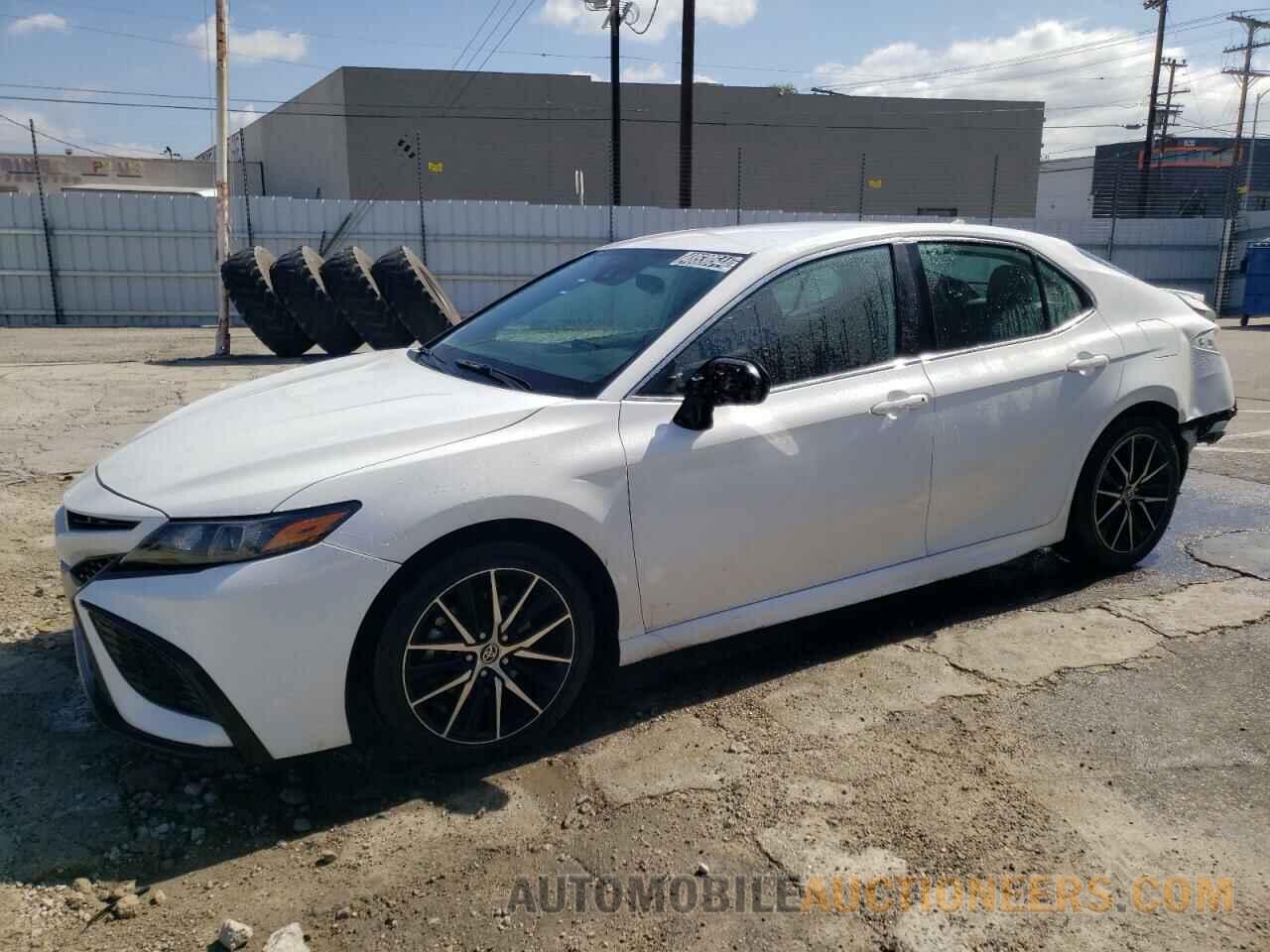 4T1G11AKXMU530438 TOYOTA CAMRY 2021