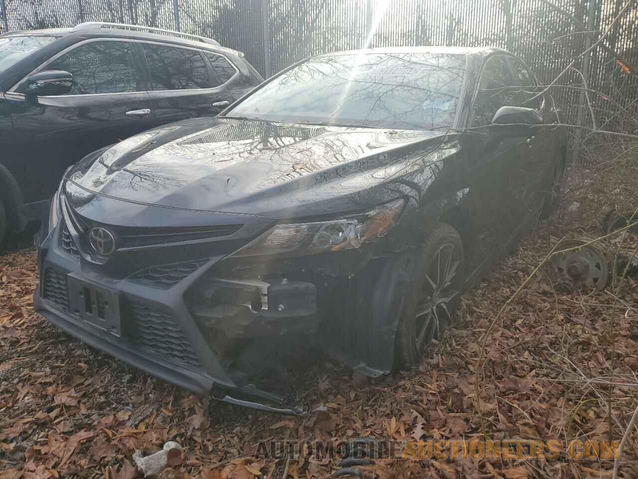 4T1G11AKXMU542184 TOYOTA CAMRY 2021