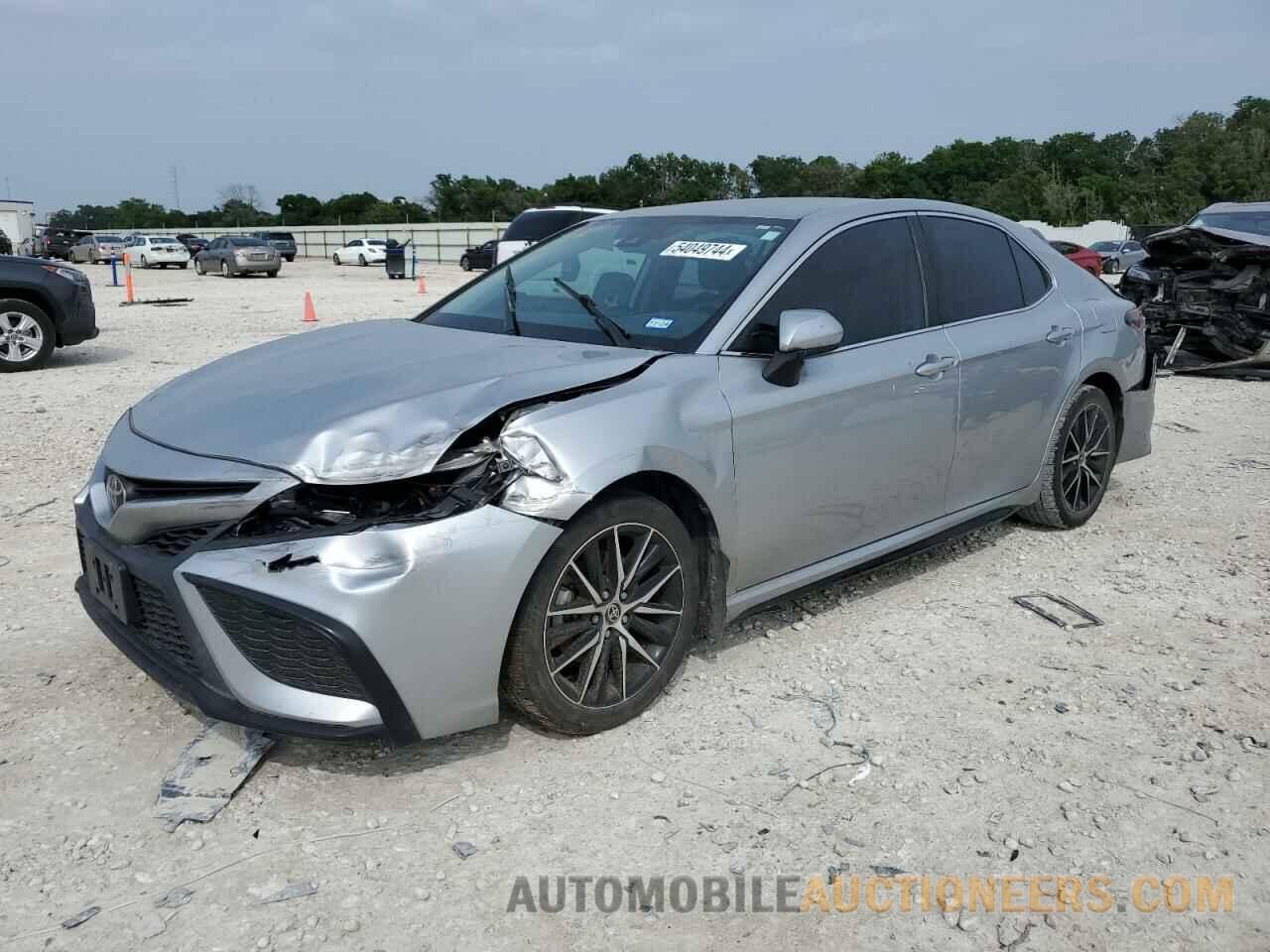 4T1G11AKXMU556408 TOYOTA CAMRY 2021