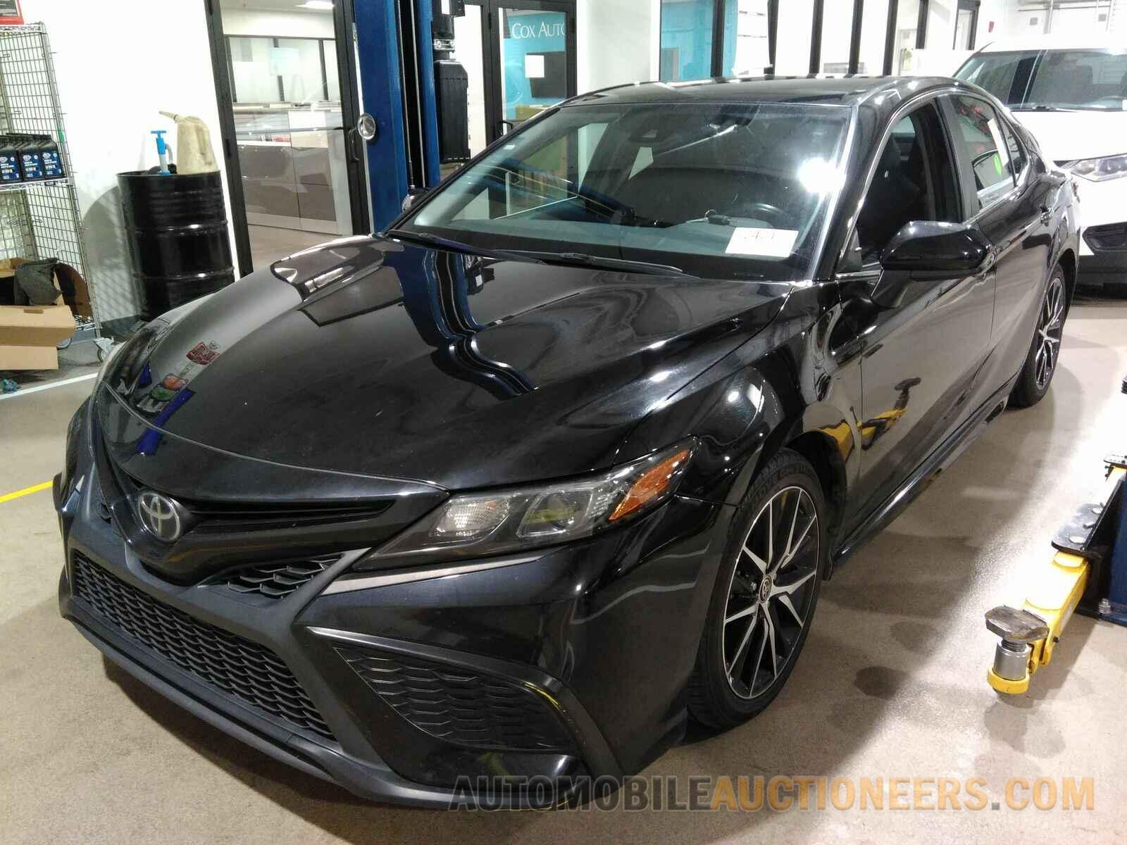 4T1G11AKXMU556862 Toyota Camry 2021