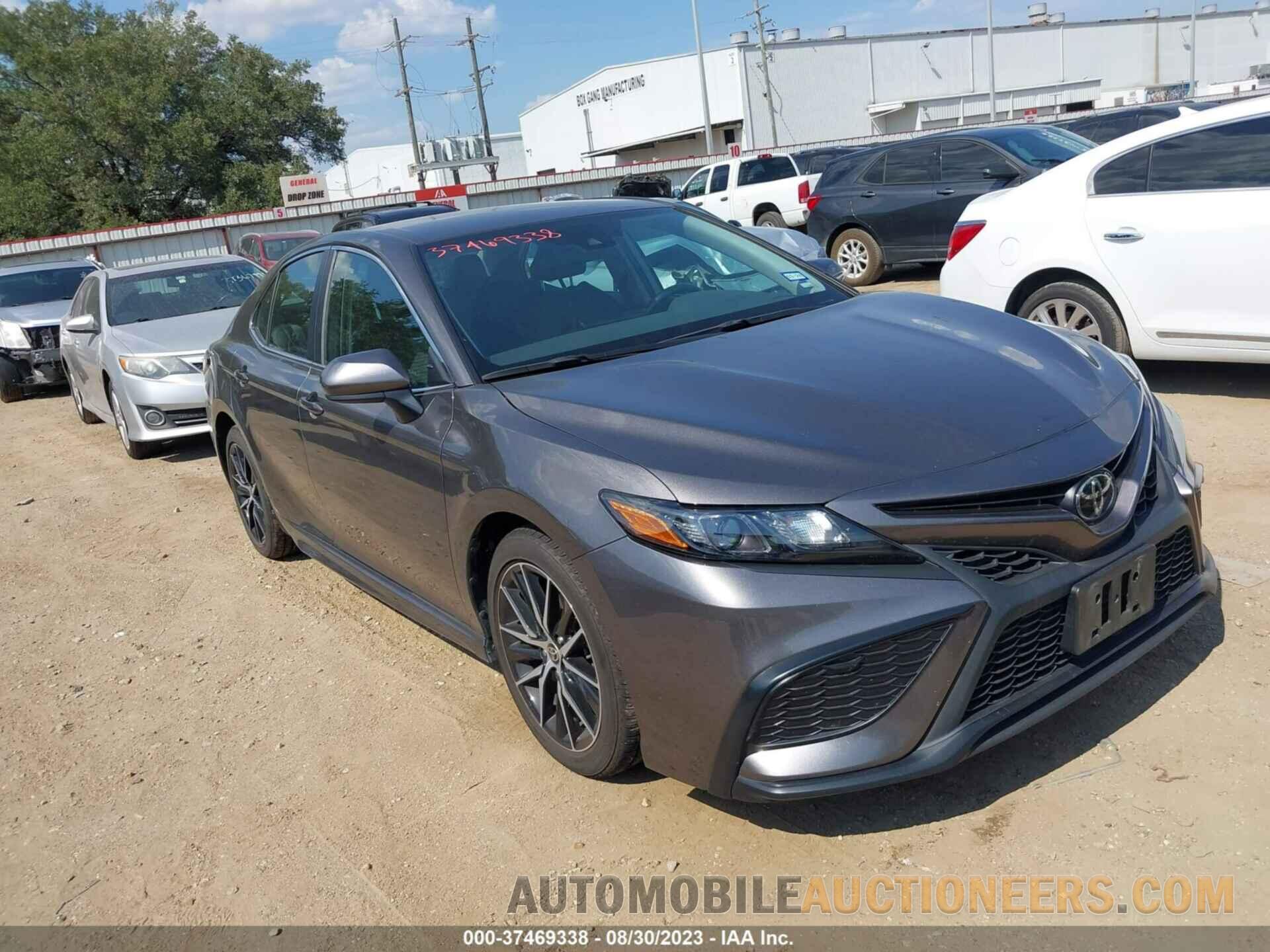 4T1G11AKXMU561348 TOYOTA CAMRY 2021