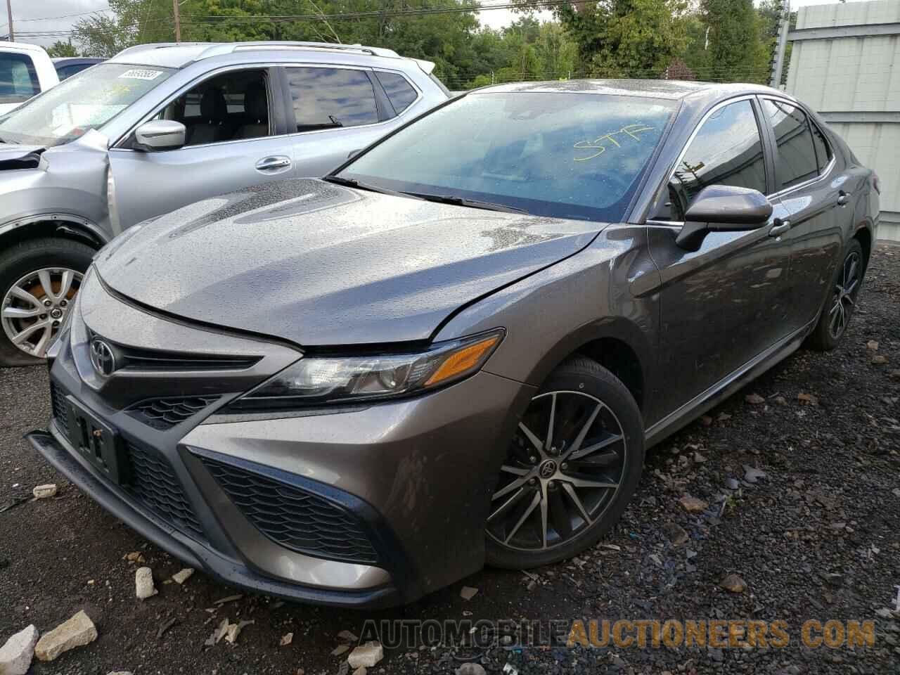 4T1G11AKXMU564170 TOYOTA CAMRY 2021