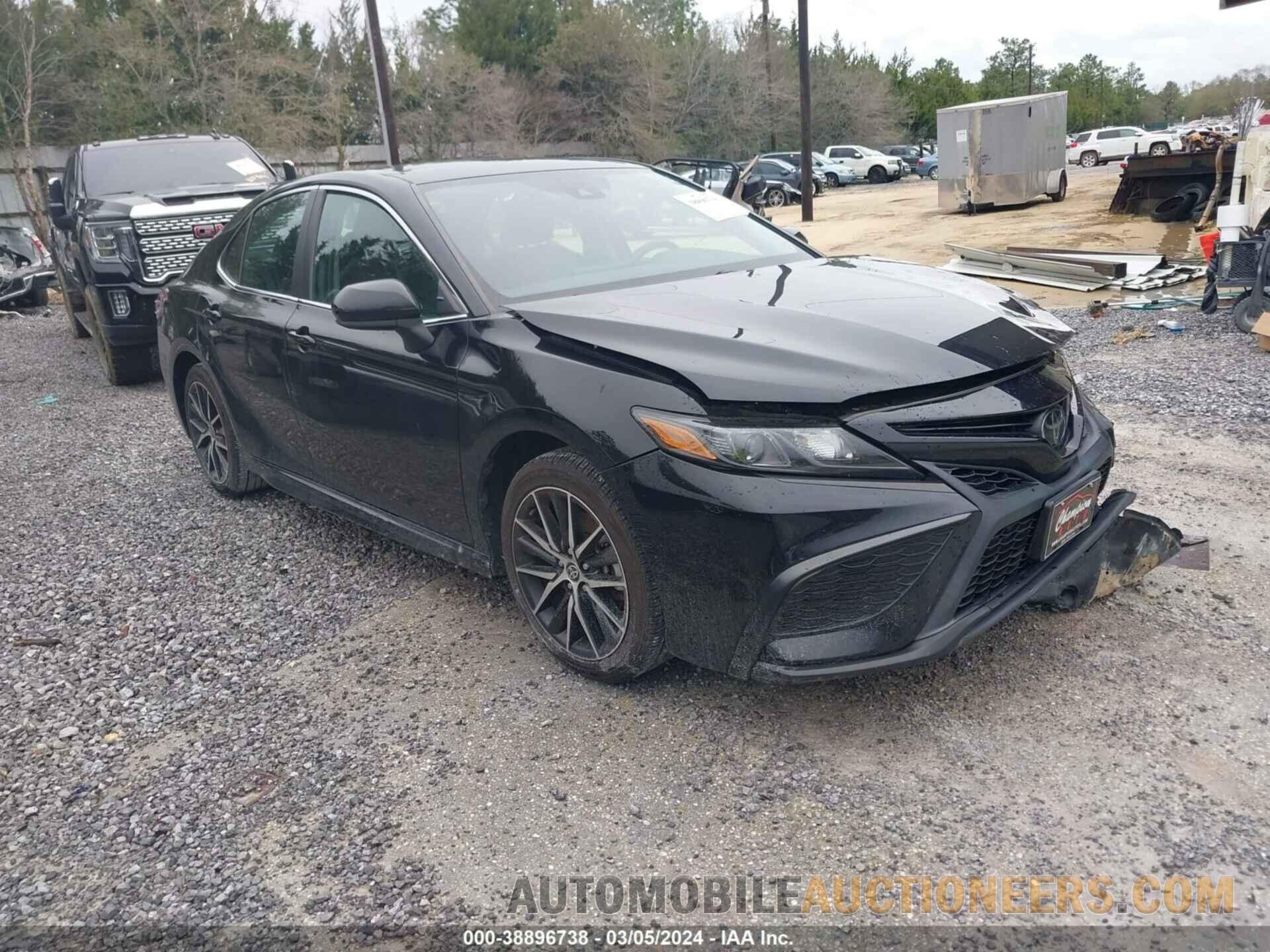 4T1G11AKXMU574651 TOYOTA CAMRY 2021