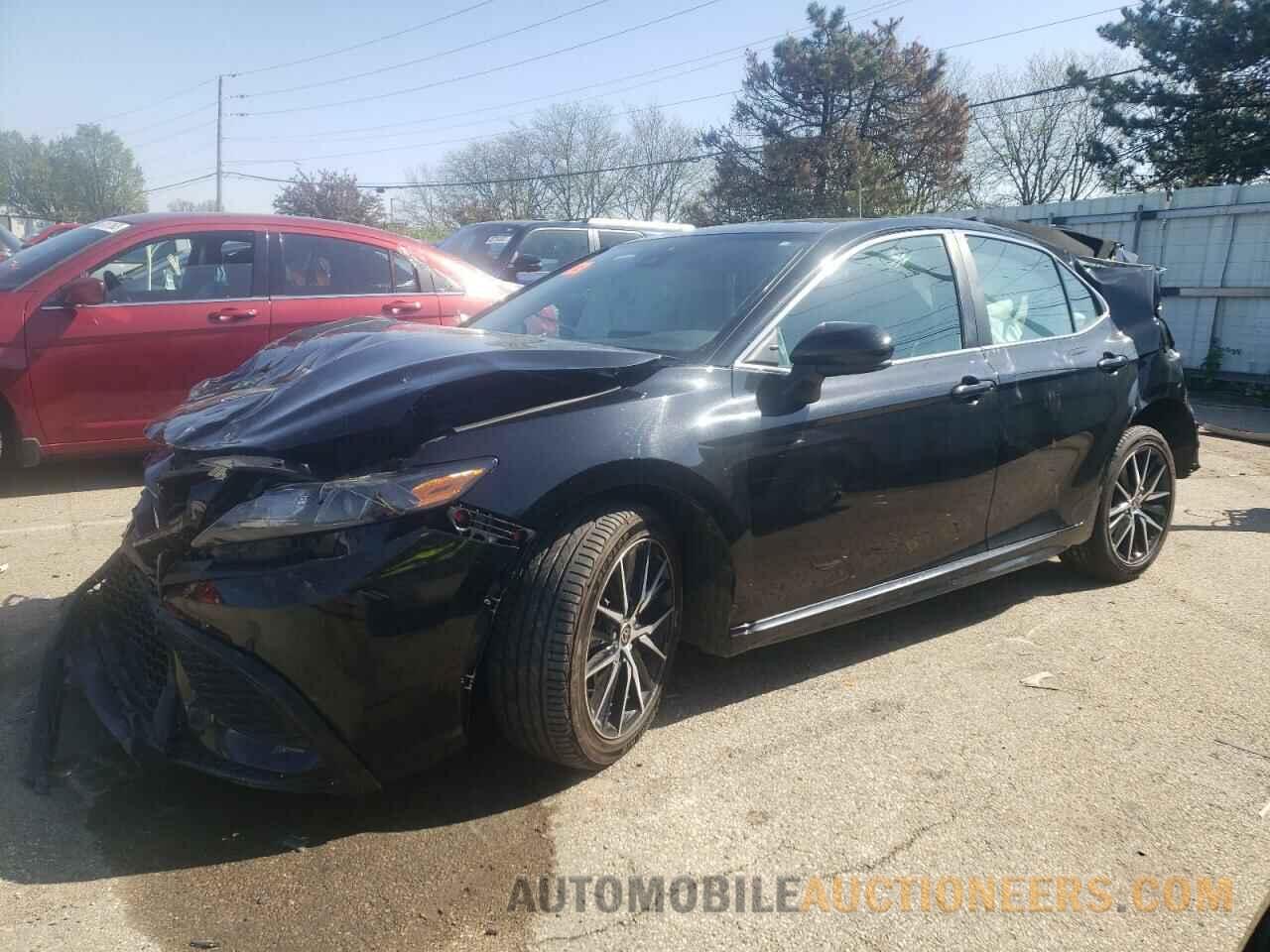 4T1G11AKXMU580868 TOYOTA CAMRY 2021