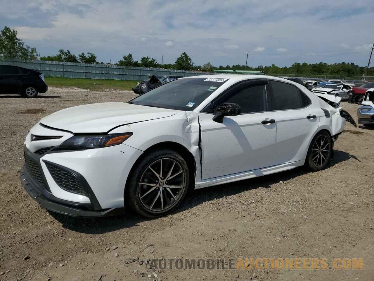 4T1G11AKXMU583611 TOYOTA CAMRY 2021