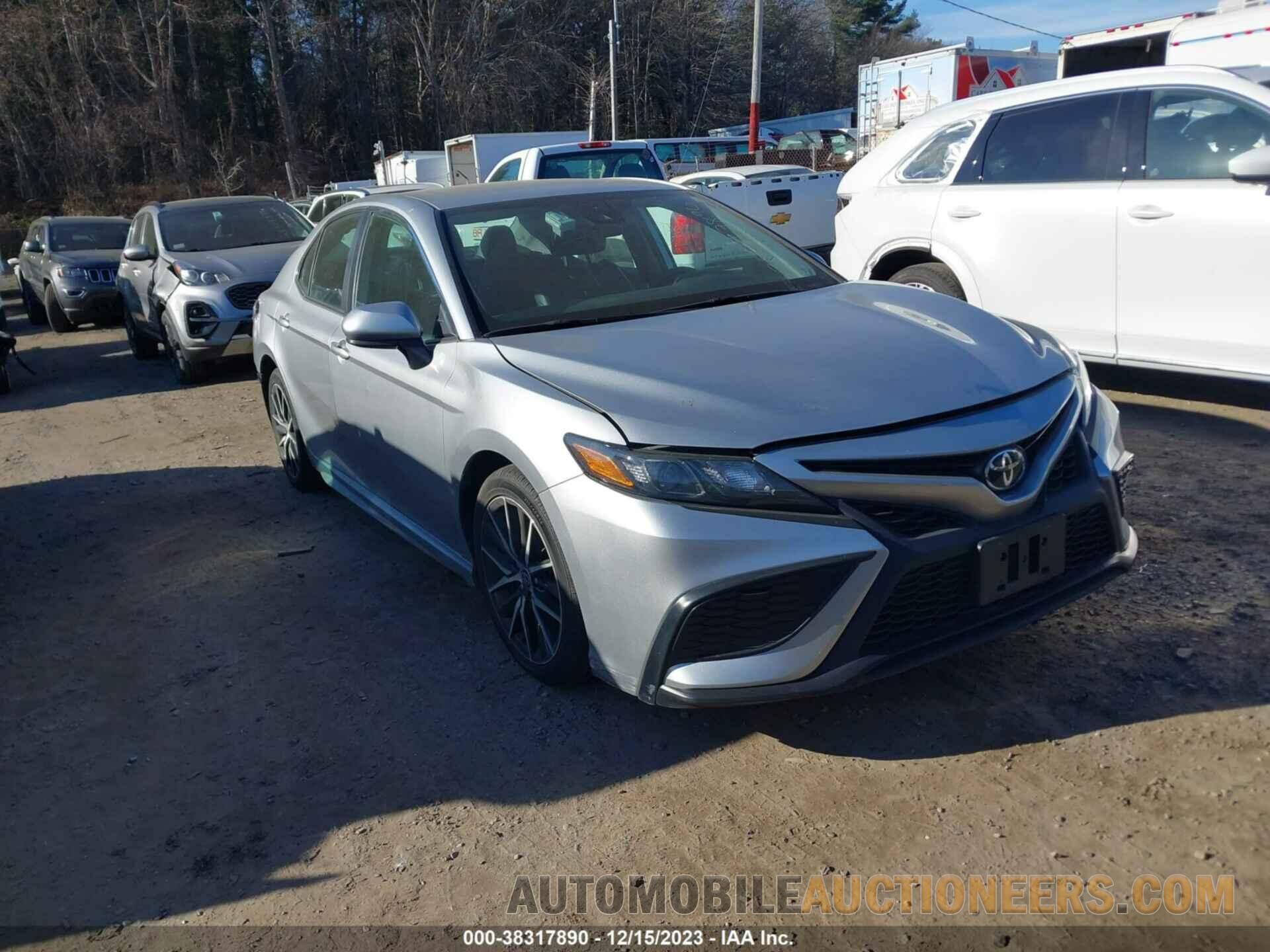 4T1G11AKXMU584788 TOYOTA CAMRY 2021