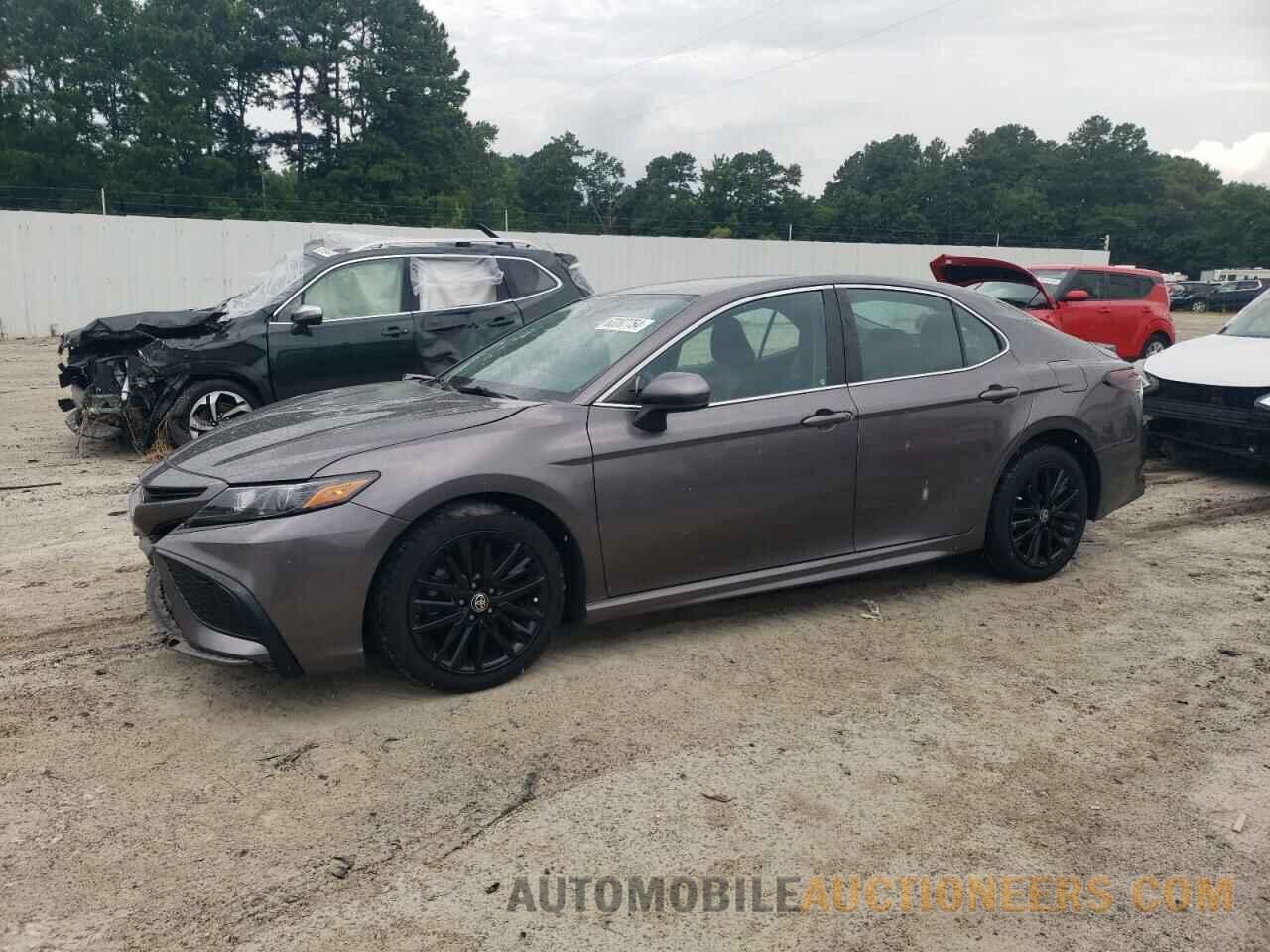 4T1G11AKXMU587044 TOYOTA CAMRY 2021