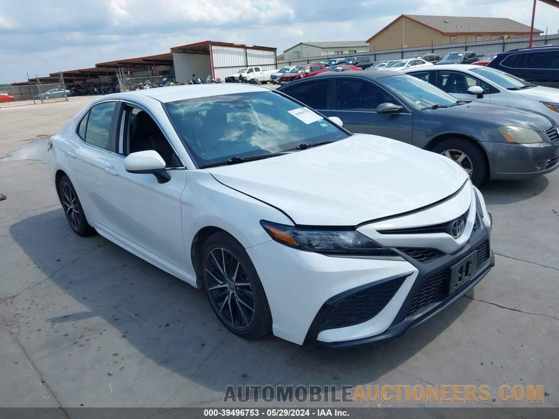 4T1G11AKXMU596083 TOYOTA CAMRY 2021