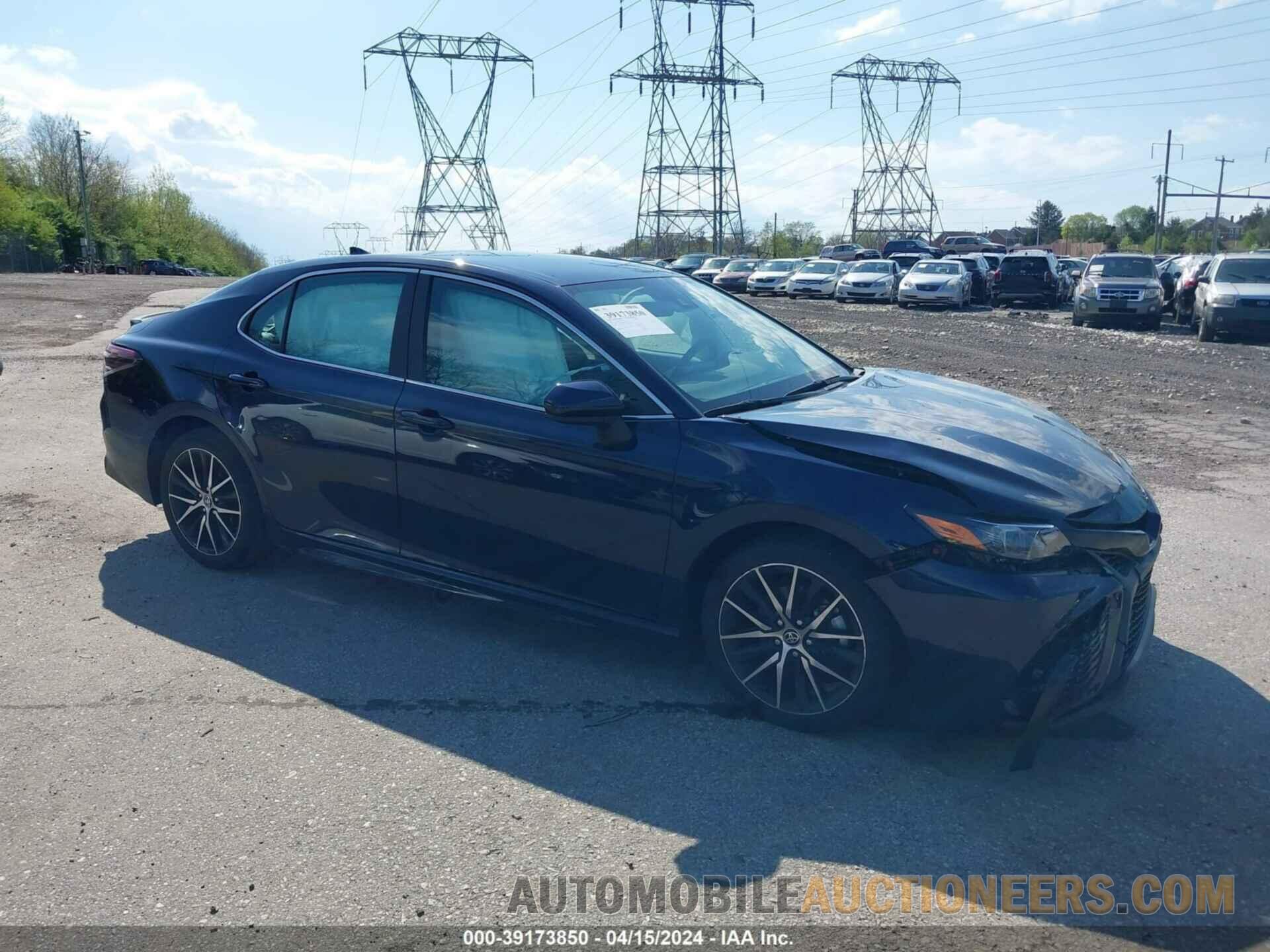 4T1G11AKXMU601525 TOYOTA CAMRY 2021