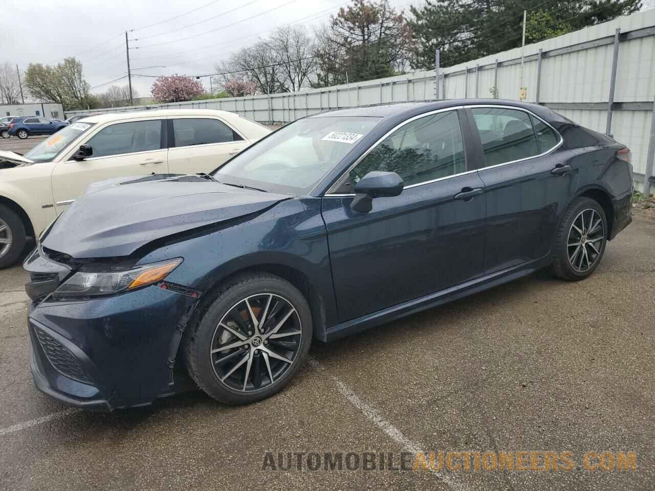 4T1G11AKXMU607079 TOYOTA CAMRY 2021