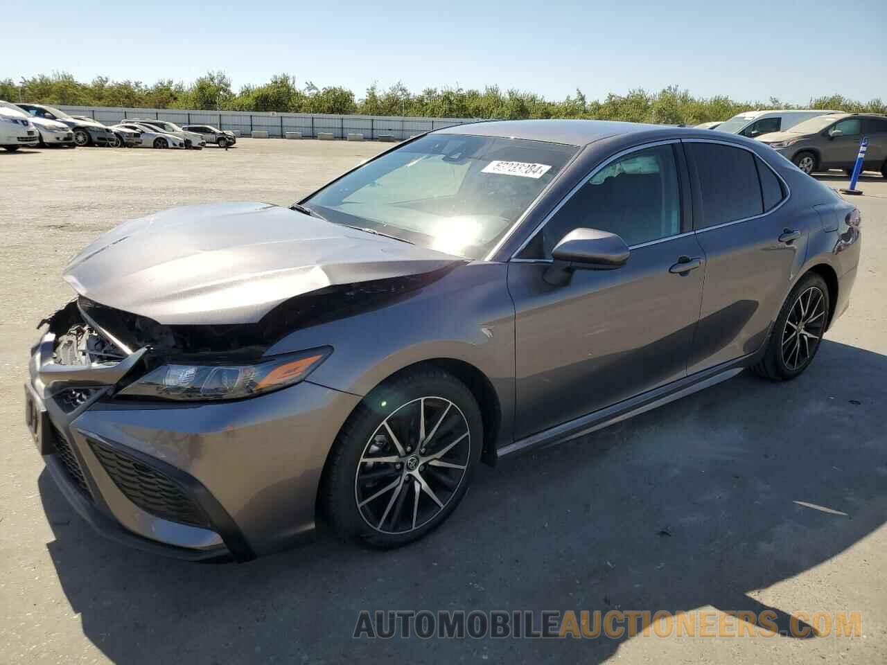 4T1G11AKXMU610824 TOYOTA CAMRY 2021