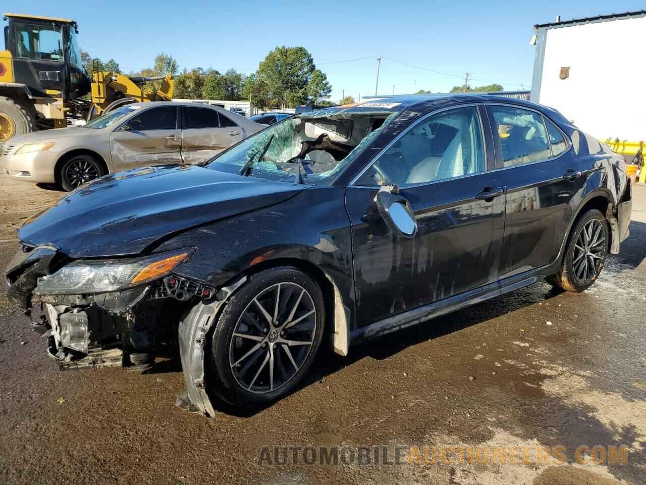 4T1G11AKXMU612282 TOYOTA CAMRY 2021