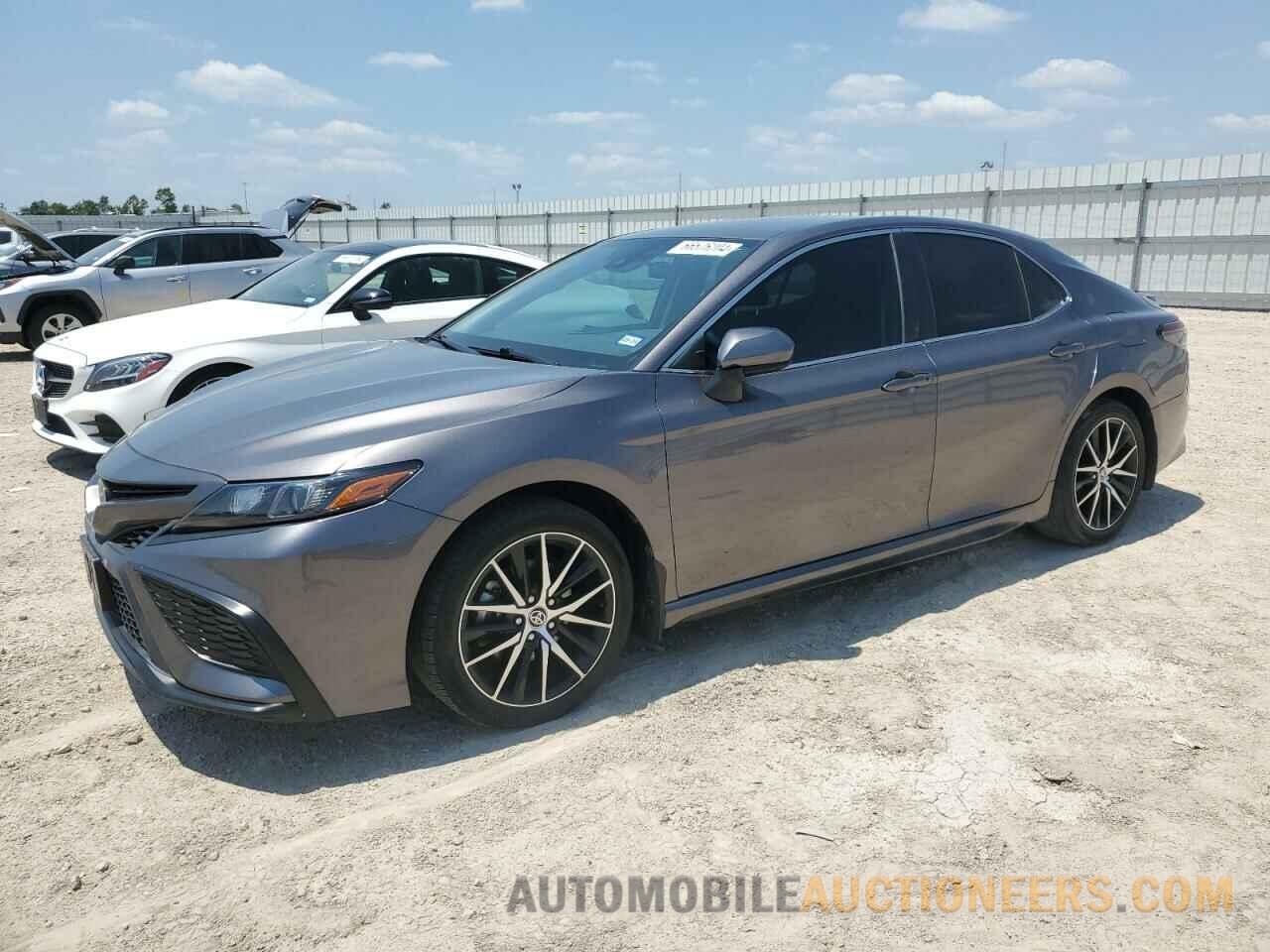 4T1G11AKXMU616123 TOYOTA CAMRY 2021