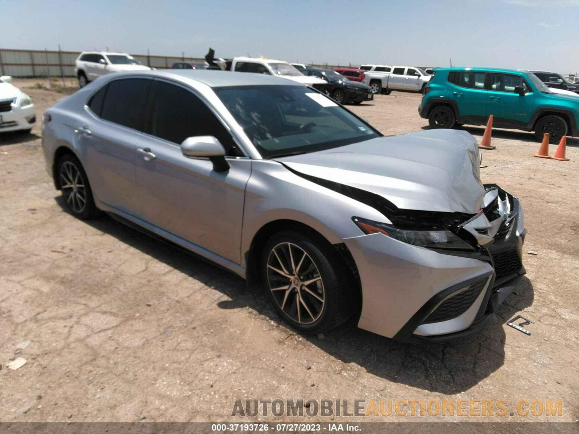 4T1G11AKXNU039014 TOYOTA CAMRY 2022