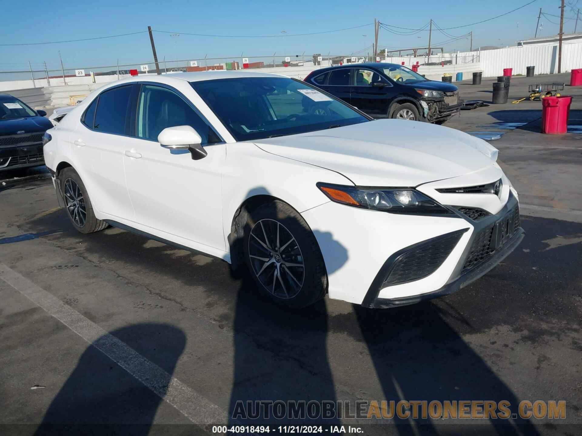 4T1G11AKXNU044763 TOYOTA CAMRY 2022