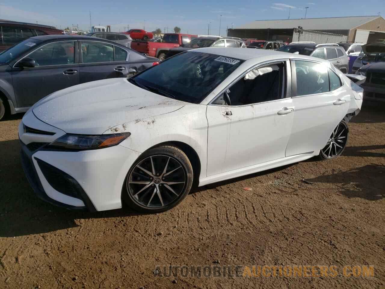 4T1G11AKXNU066844 TOYOTA CAMRY 2022