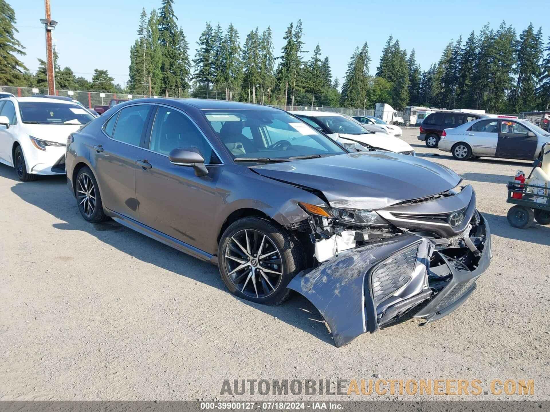 4T1G11AKXNU069825 TOYOTA CAMRY 2022