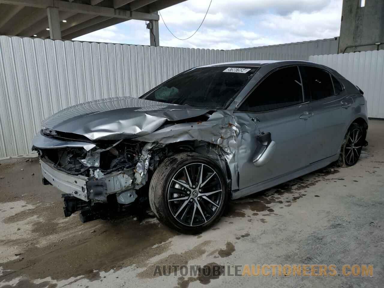 4T1G11AKXNU071848 TOYOTA CAMRY 2022