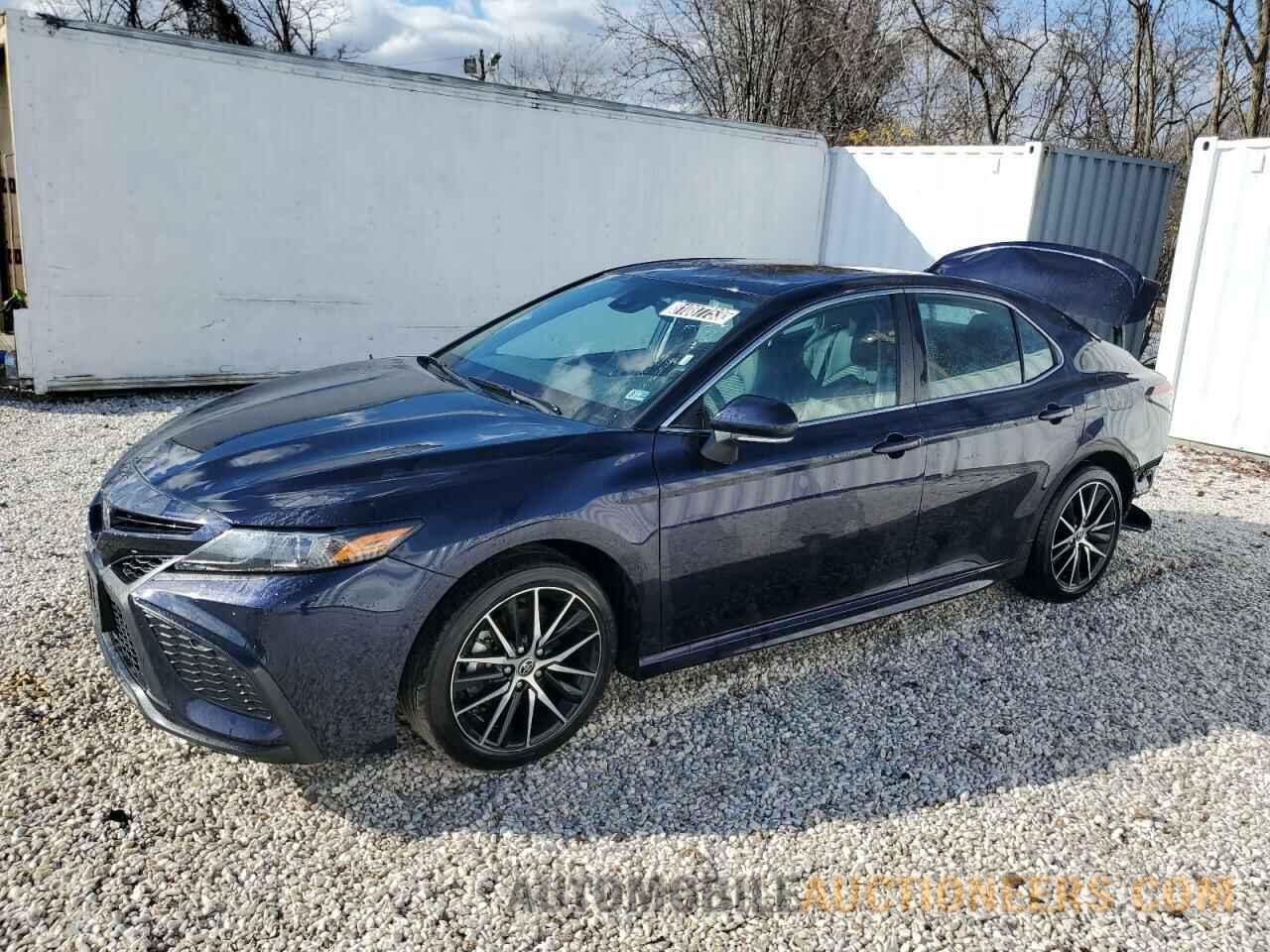 4T1G11AKXNU073616 TOYOTA CAMRY 2022