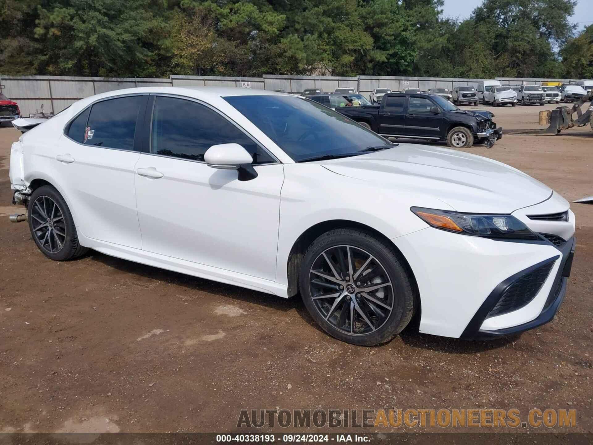 4T1G11AKXNU619024 TOYOTA CAMRY 2022