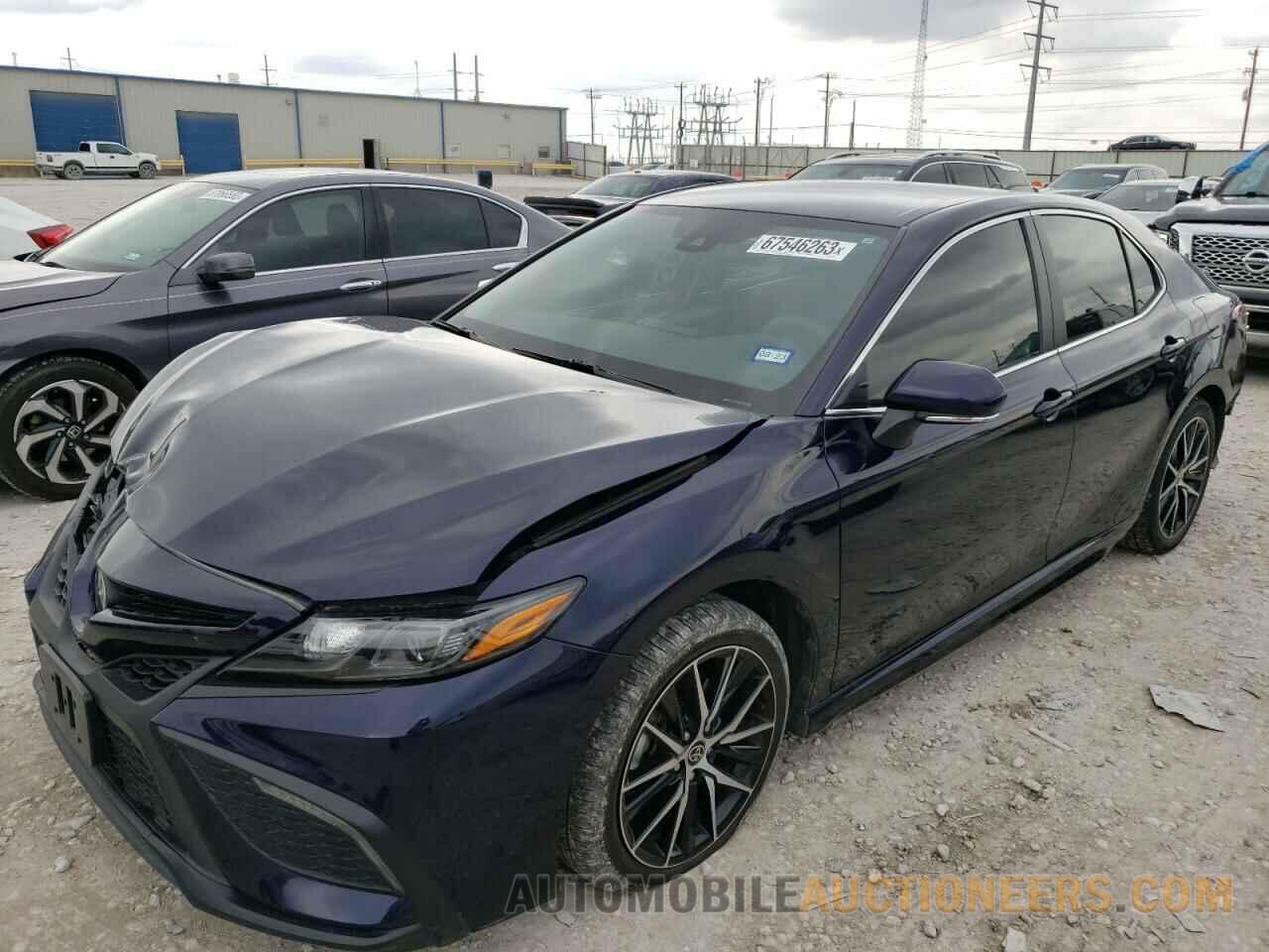 4T1G11AKXNU620111 TOYOTA CAMRY 2022