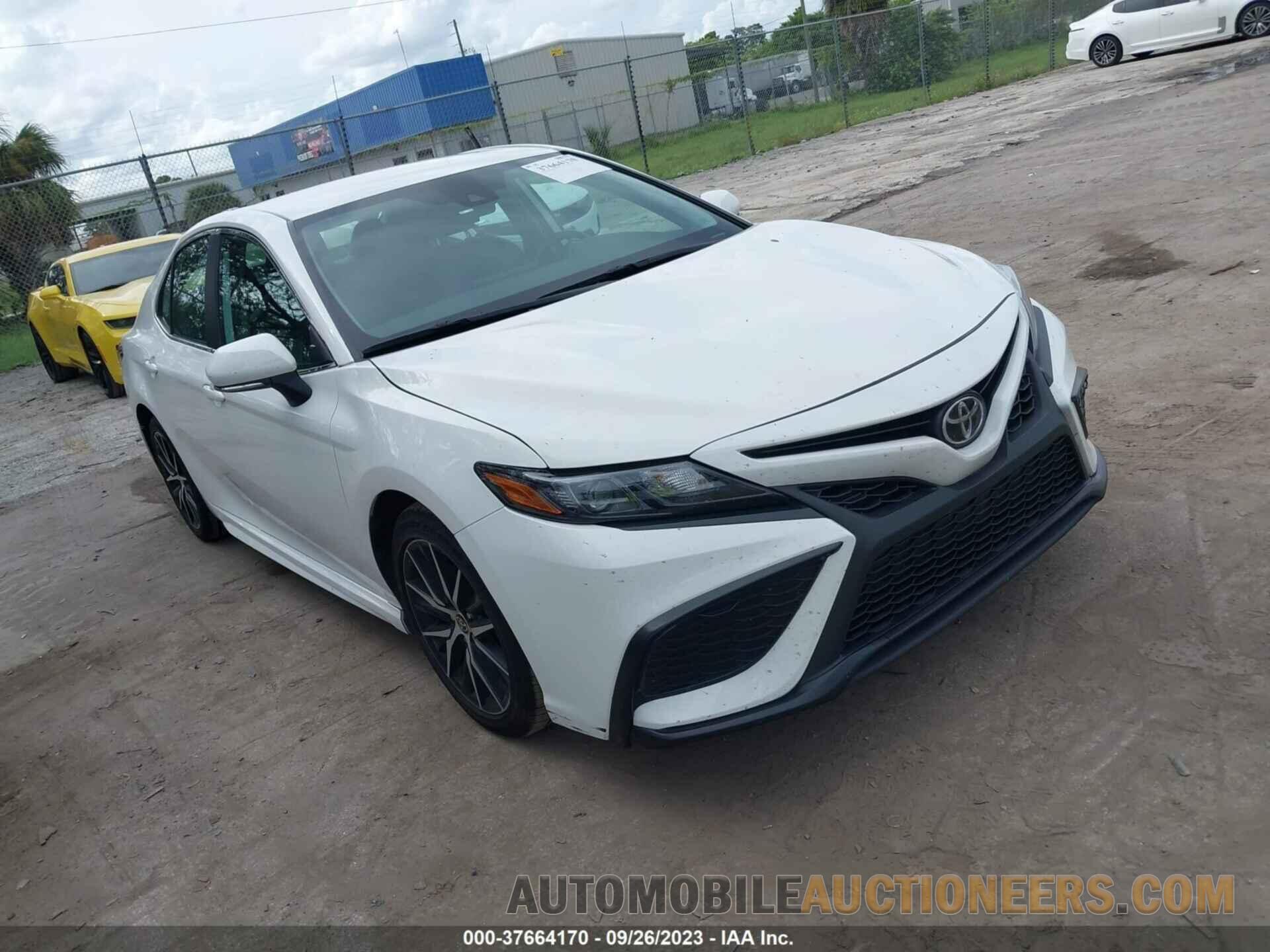 4T1G11AKXNU638267 TOYOTA CAMRY 2022