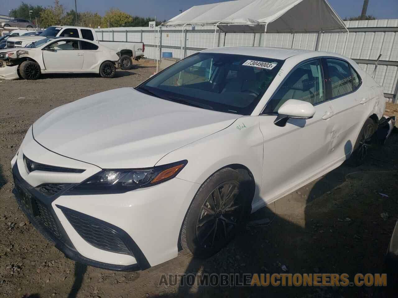 4T1G11AKXNU655182 TOYOTA CAMRY 2022