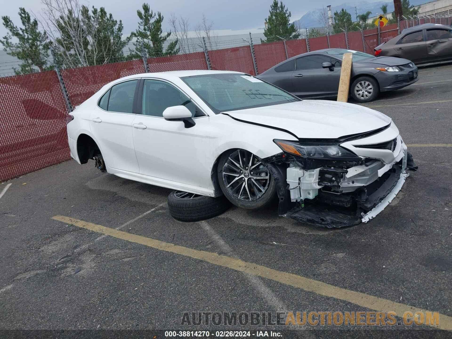 4T1G11AKXNU657451 TOYOTA CAMRY 2022