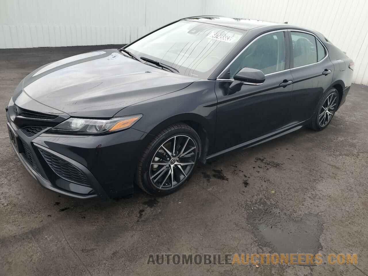 4T1G11AKXNU663976 TOYOTA CAMRY 2022