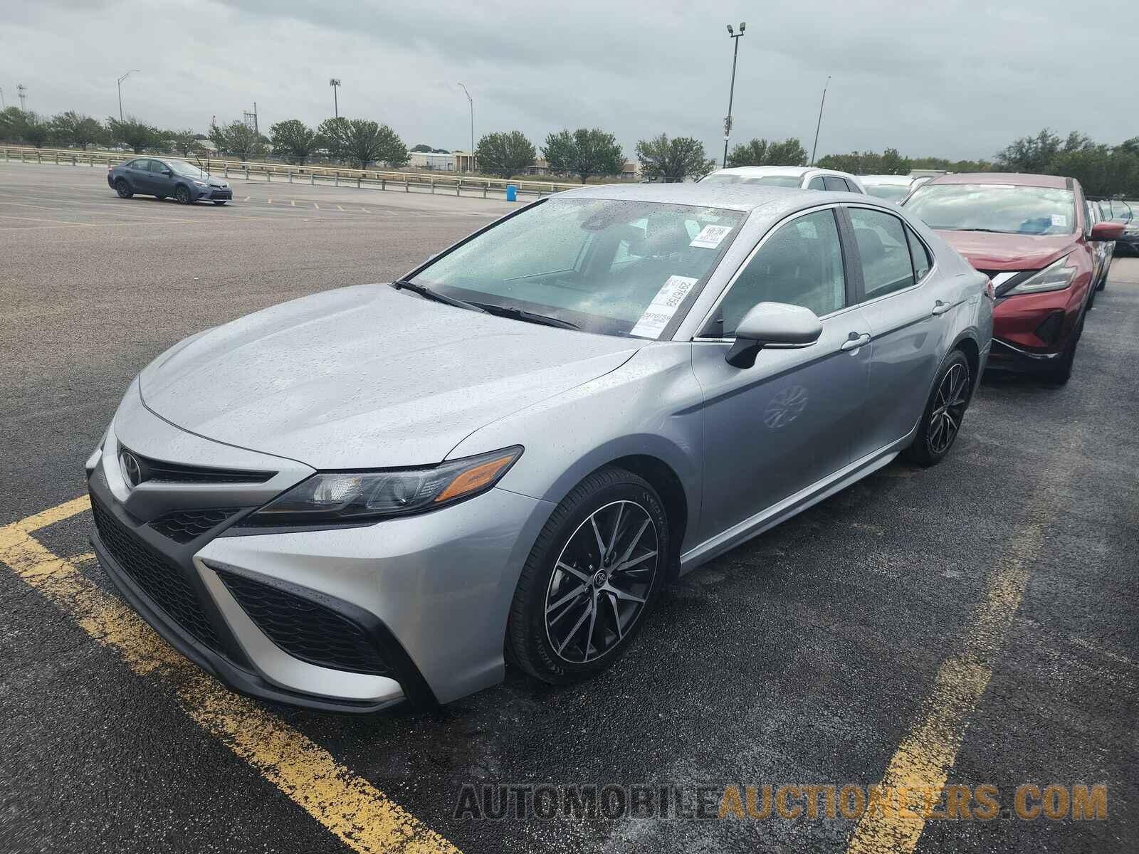 4T1G11AKXNU664920 Toyota Camry 2022