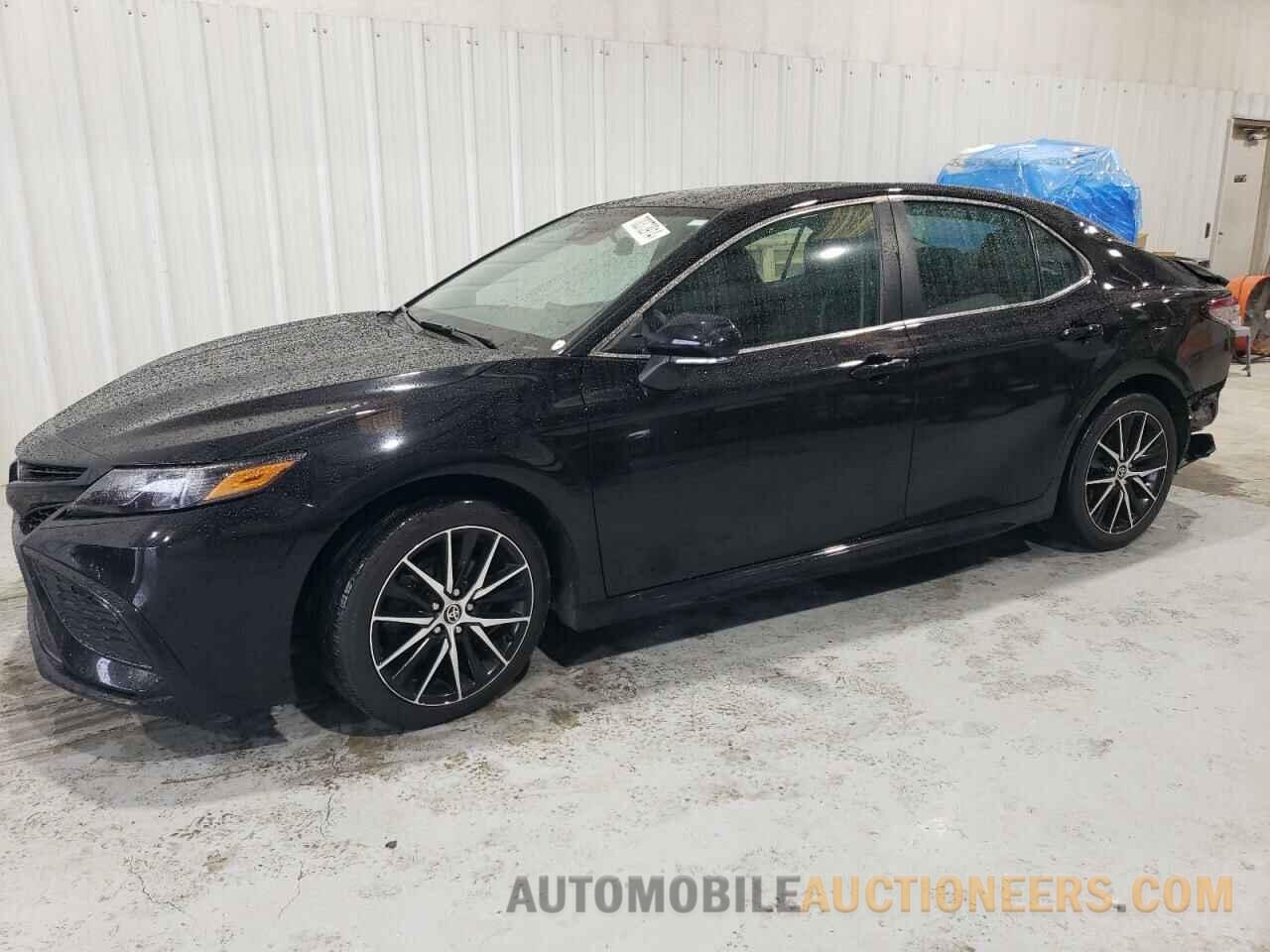 4T1G11AKXNU693446 TOYOTA CAMRY 2022