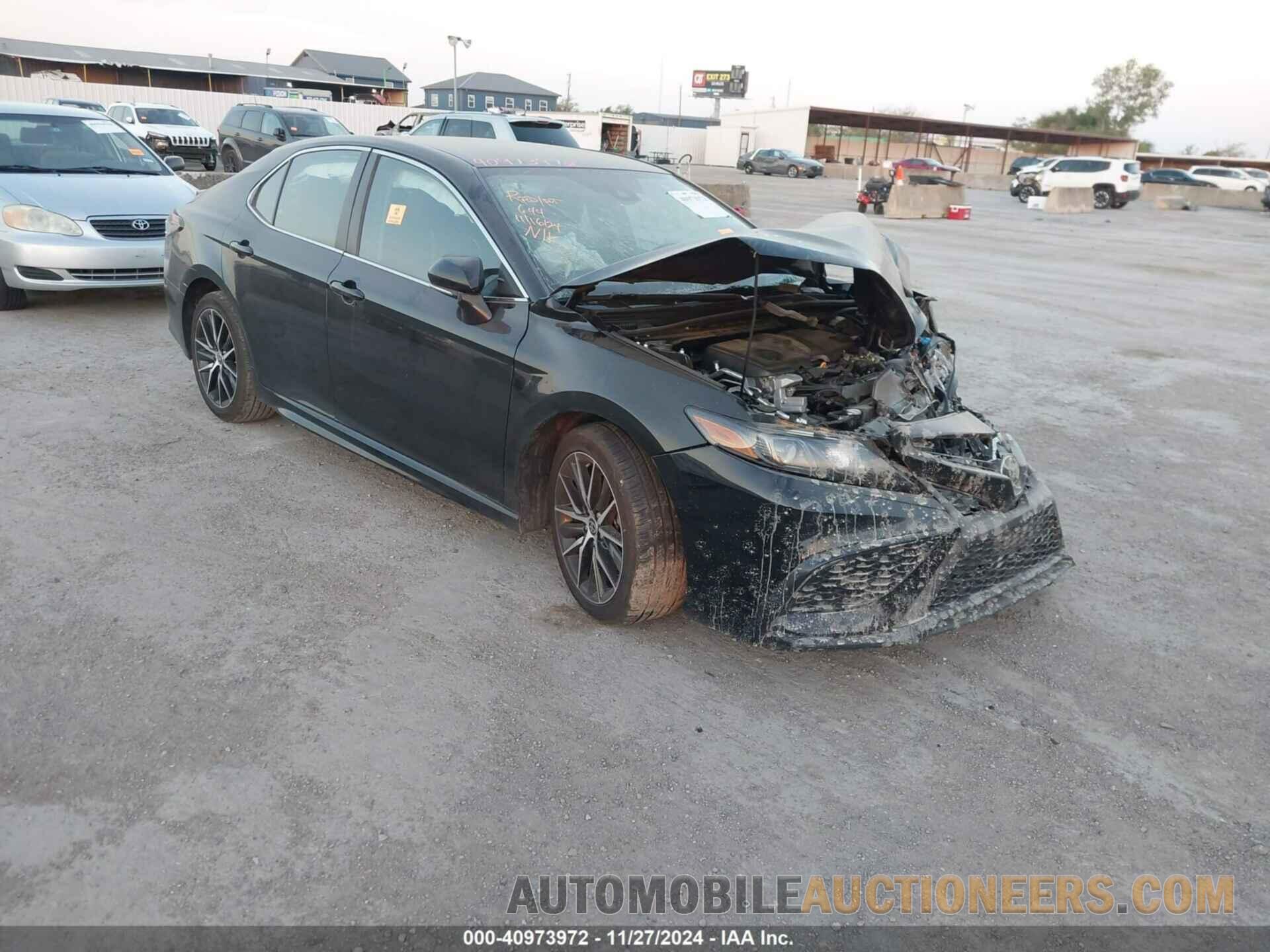 4T1G11AKXNU696959 TOYOTA CAMRY 2022