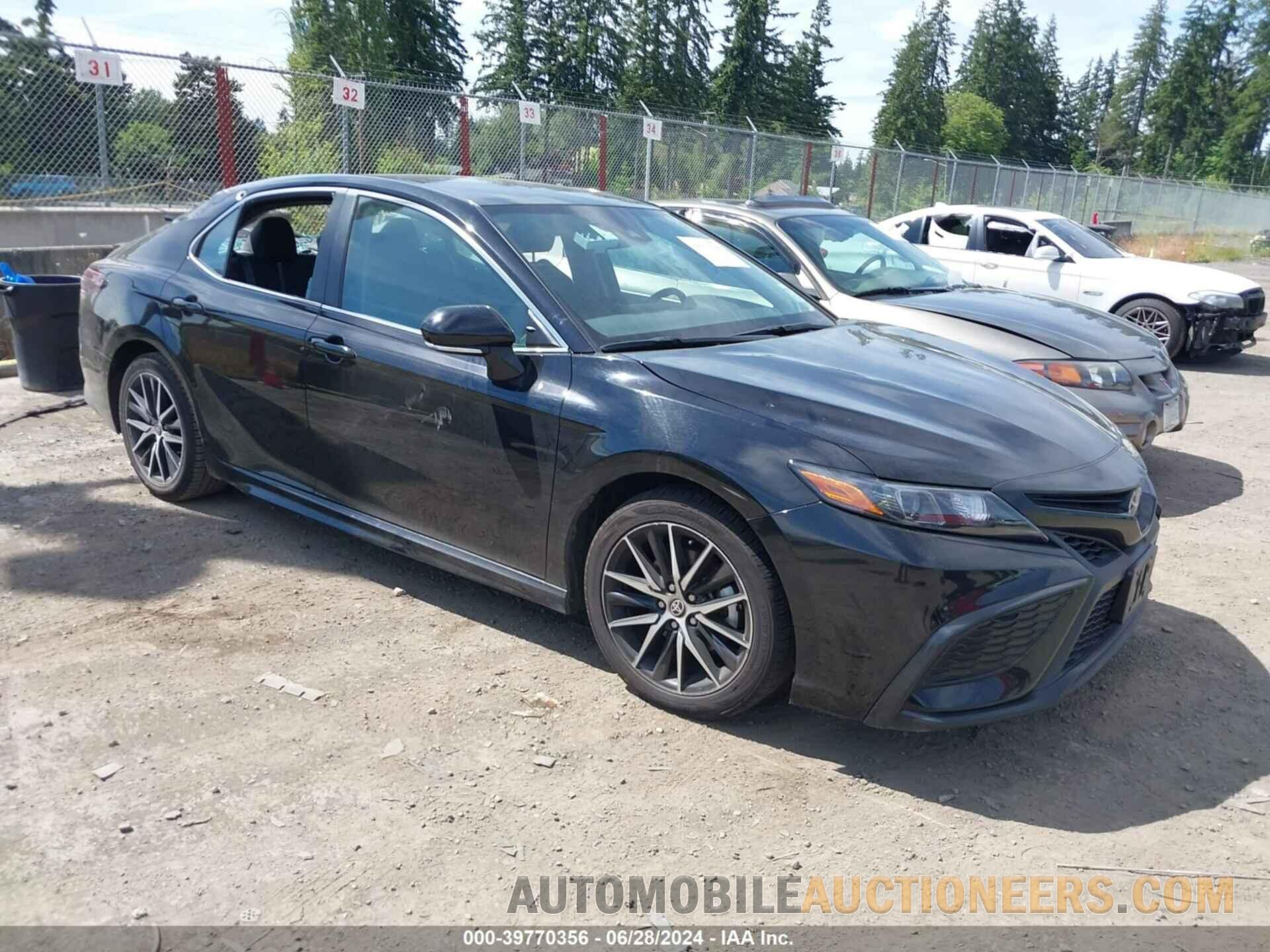 4T1G11AKXNU697917 TOYOTA CAMRY 2022