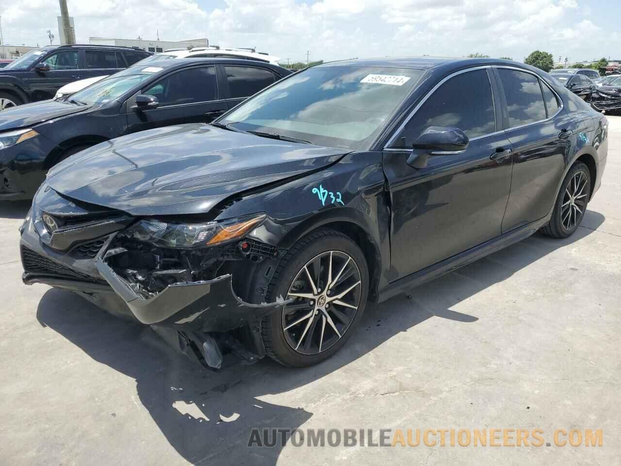 4T1G11AKXNU710875 TOYOTA CAMRY 2022