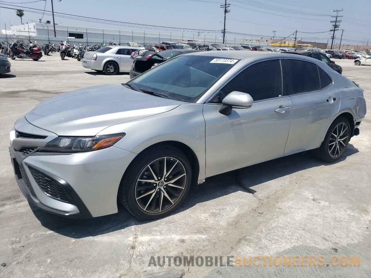 4T1G11AKXNU714926 TOYOTA CAMRY 2022