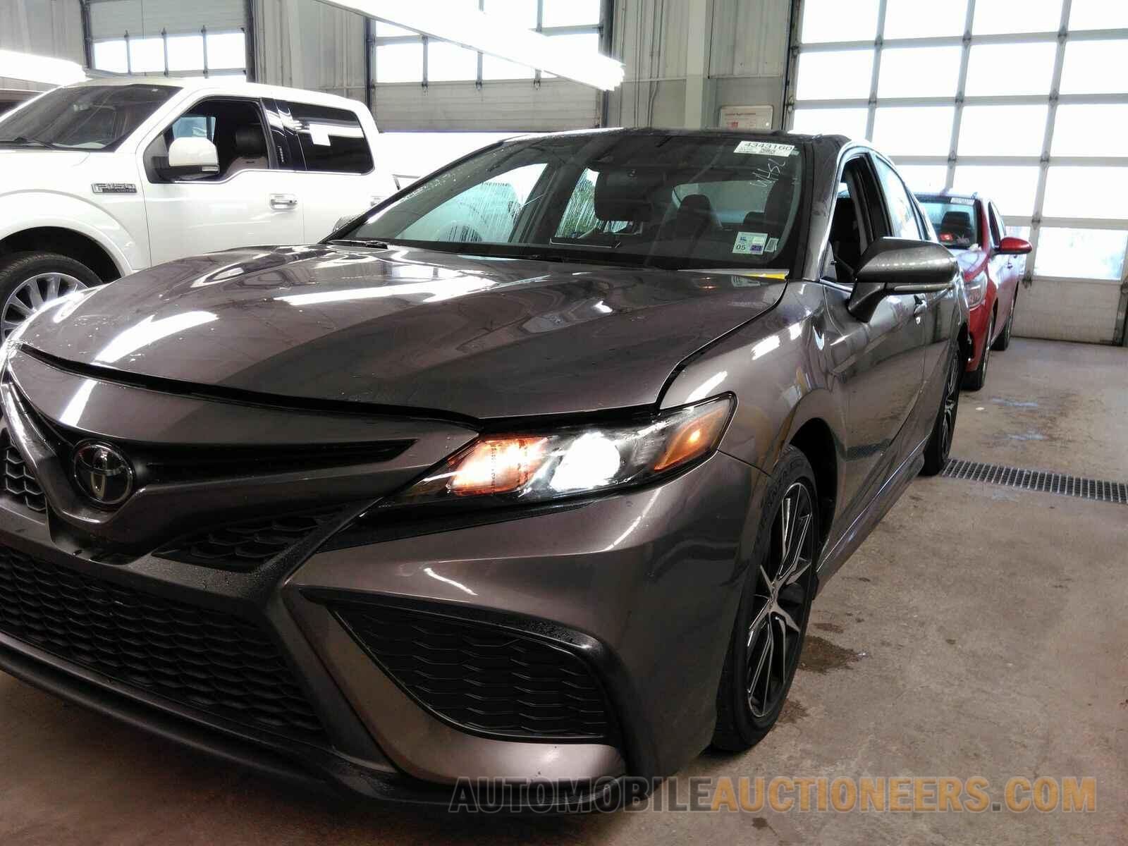 4T1G11AKXPU081945 Toyota Camry 2023