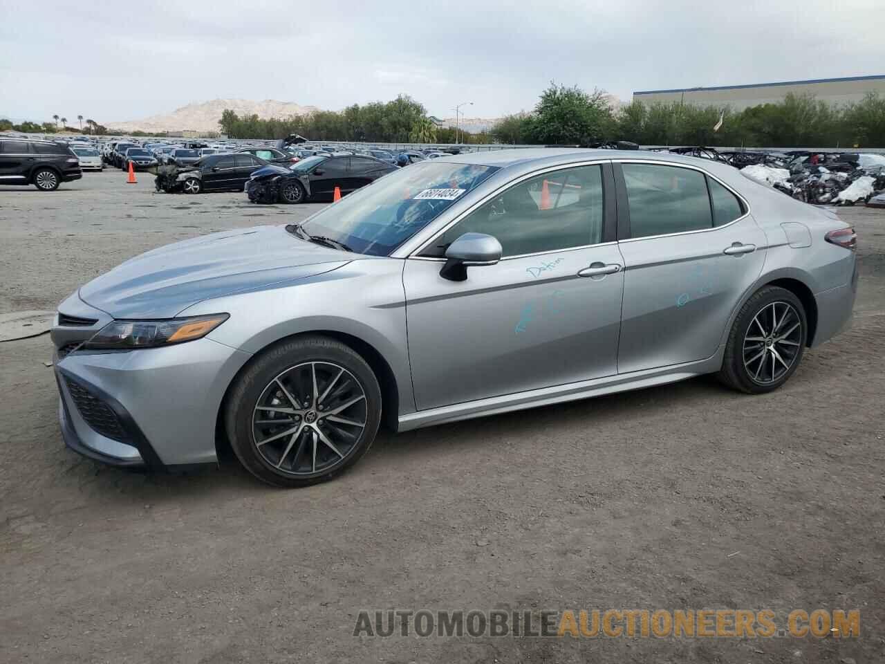 4T1G11AKXPU165957 TOYOTA CAMRY 2023